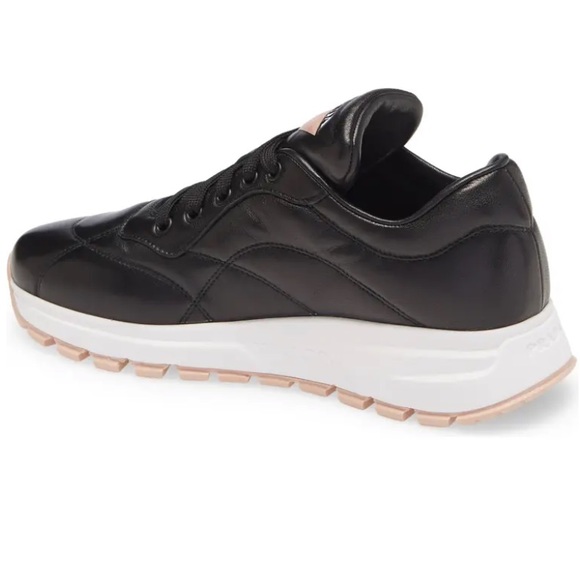 Prada sneakers size 9 EU 40. Almost new! - Picture 6 of 7